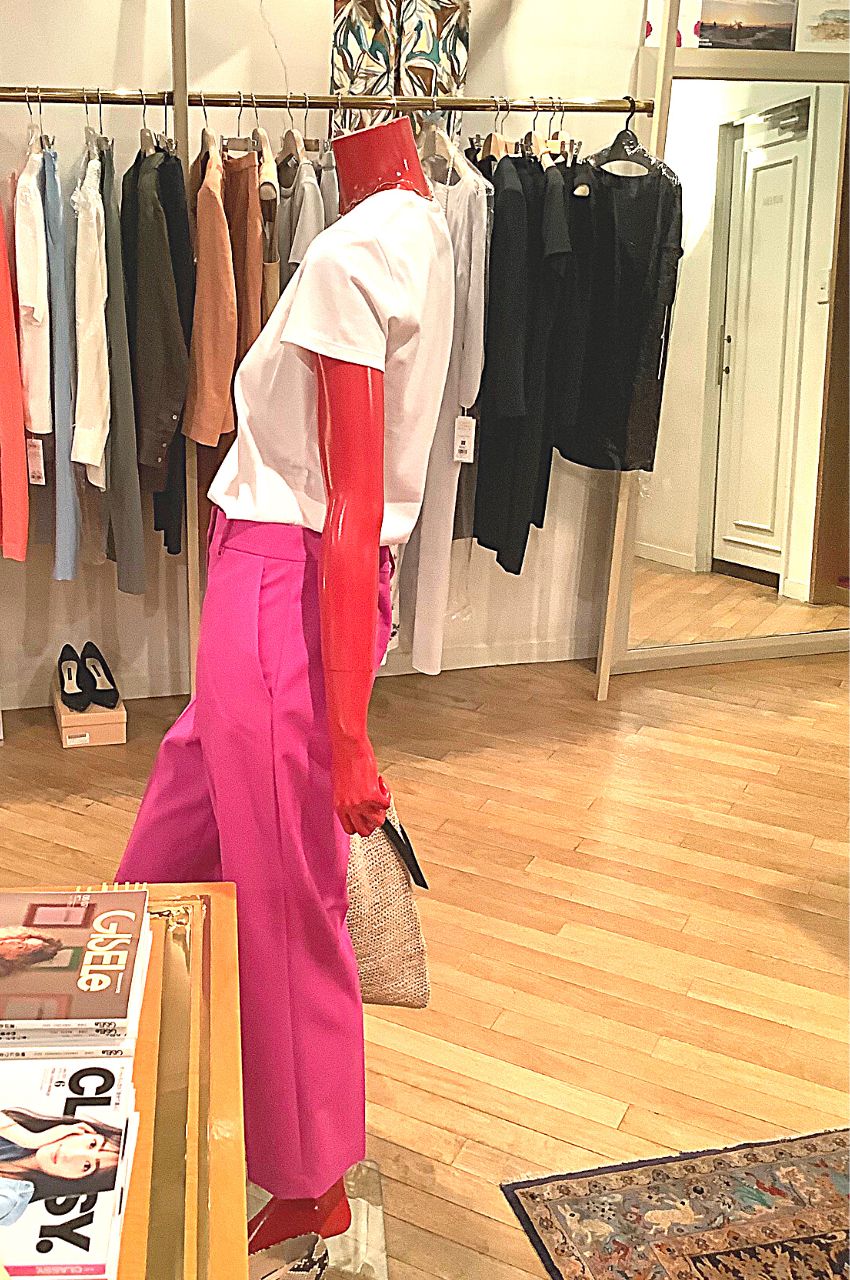 ハイウエストストレートパンツ / センタープレス / 梳毛 / ストレッチ