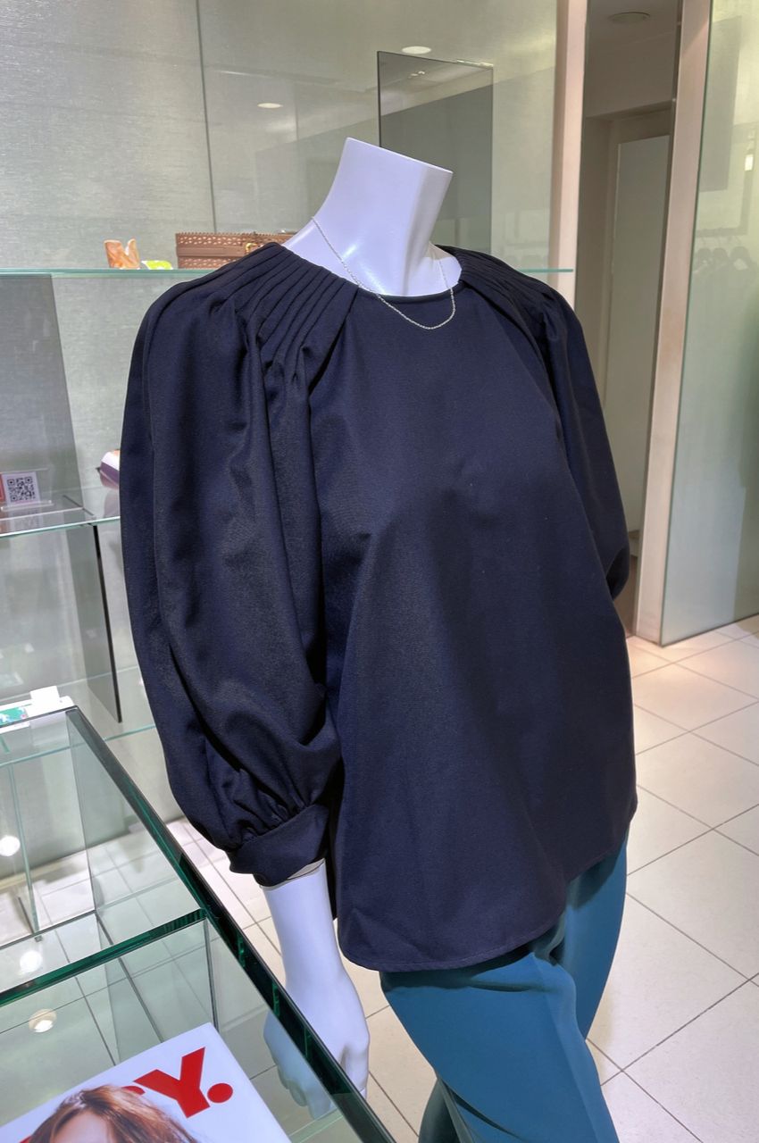 TUCK VOLUME SLEEVE BL/タックボリュームスリーブブラウス