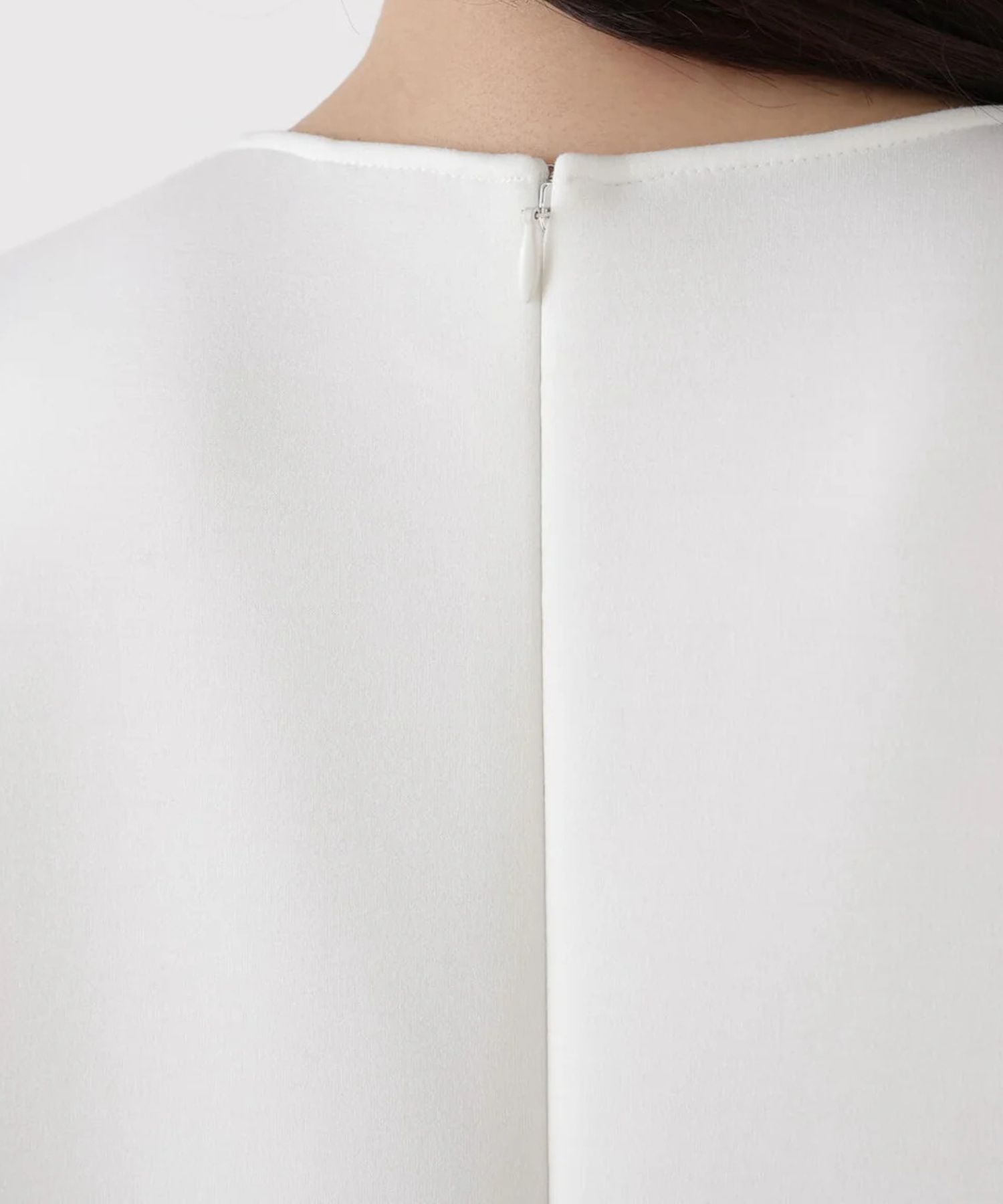 バイカラードッキングミニワンピース(ホワイト)ポリエステル / ストレッチあり / 裏地無し / 後ファスナーあき / ひざより上の丈 / 0316140130