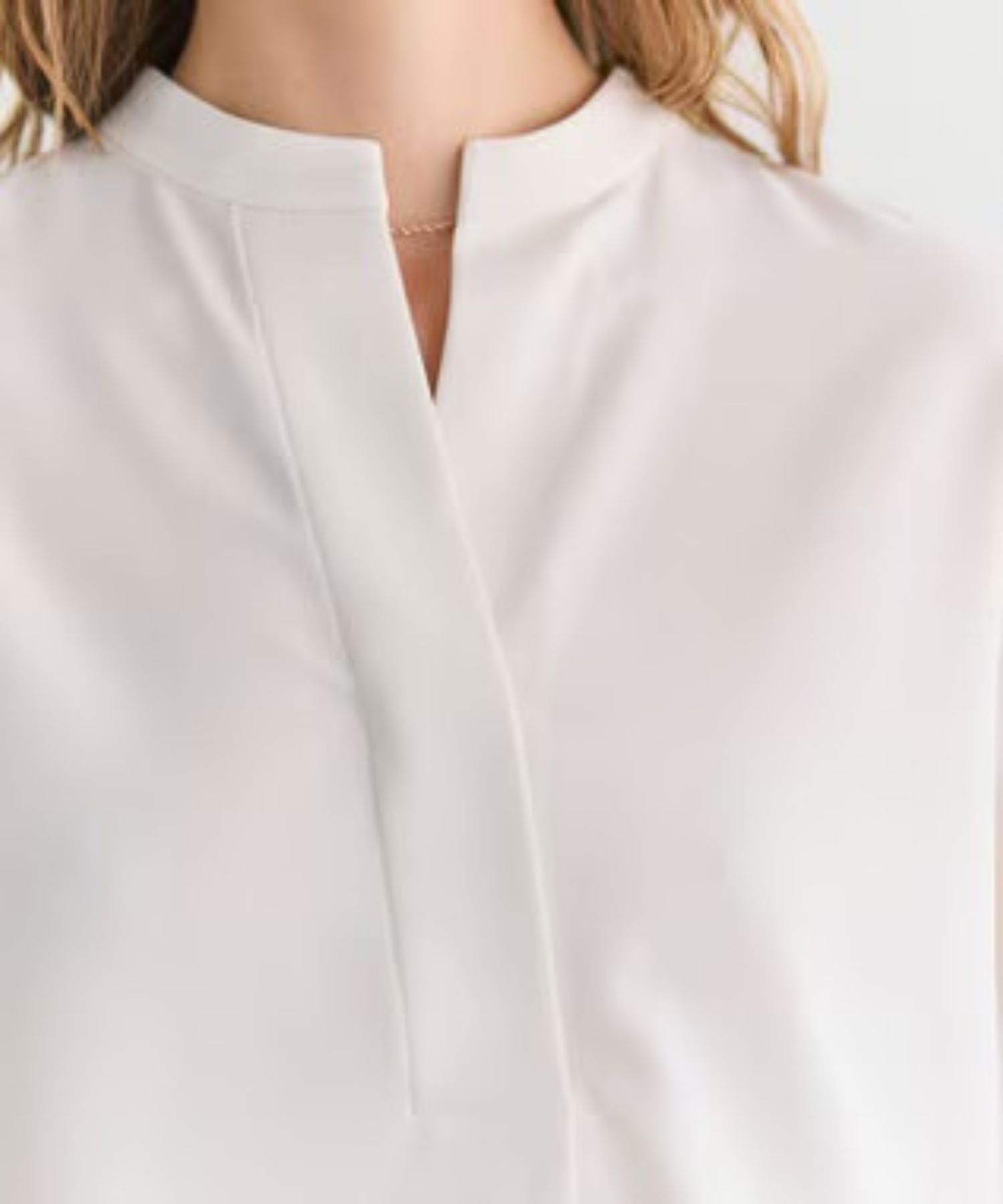 SPHENE / スタンドカラープルオーバーブラウス (Ecru) ポリエステル / 長袖 / ストレッチ  / 手洗可 / BLCWLS0103