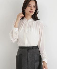 ベルベットコンビギャザーブラウス(エクリュ)ポリエステル / ウォッシャブル / ストレッチあり / 裏地無し / 前比翼釦あき / 0315210118