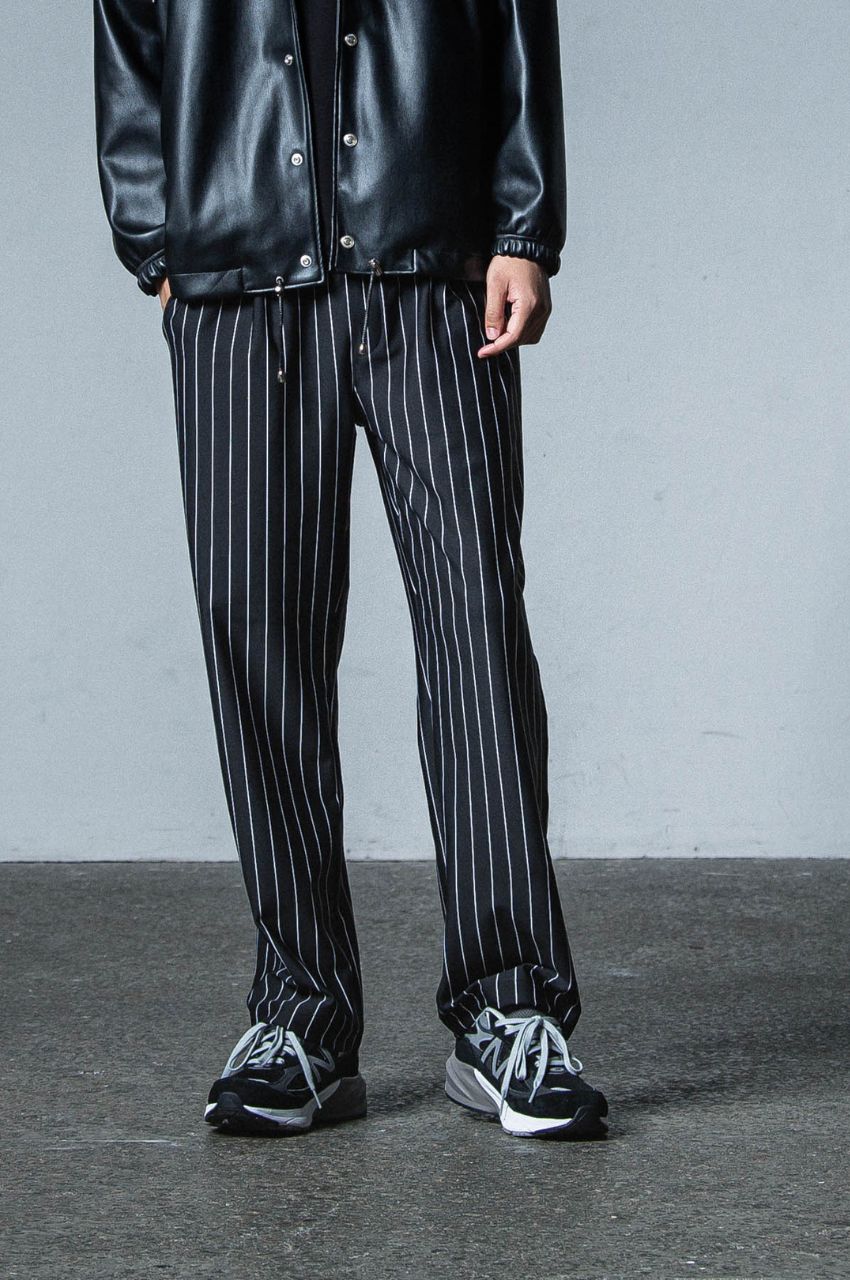 CHRIS EASY WIDE TUCK PANTS (BKST) /ポリエステル/ ストライプ柄 / ストレッチ / ワンタック / ベルトループ /  RC33-ST-016WT