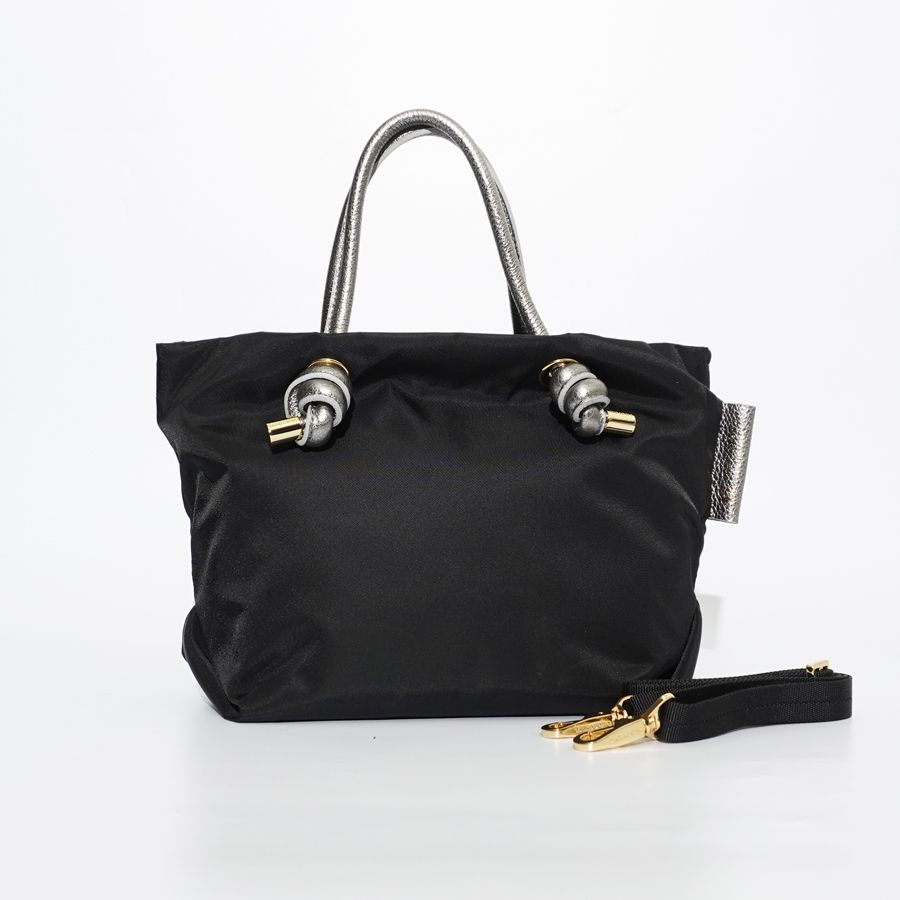 BIANCA / Black × Silver /  V-2224 / ビアンカ / ノットハンドルナイロントート / Sサイズ（ブラック×シルバー）ナイロン / 牛床革（Italian leather）/ 2WAY / ショルダーストラップ付き / V-2224