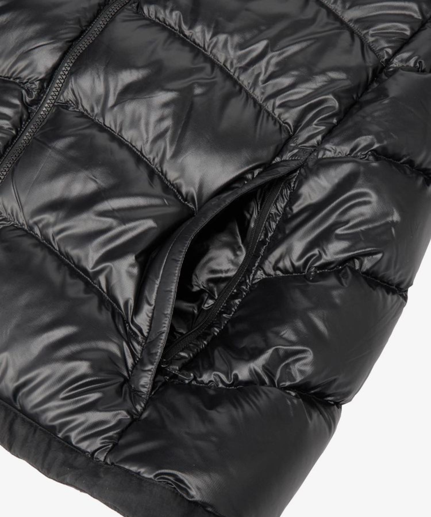 アコンカグアフーディー ( ブラック×フィズライム) ナイロン /撥水加工/ 軽量/  光電子ダウン   /ND92554