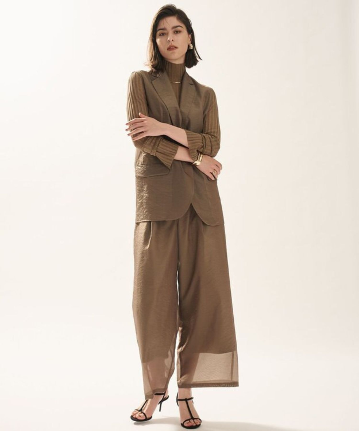 シアーオーガンジーテーラードジレ(カーキベージュ) ポリエステル / シングルジレ / VRUVGA0811