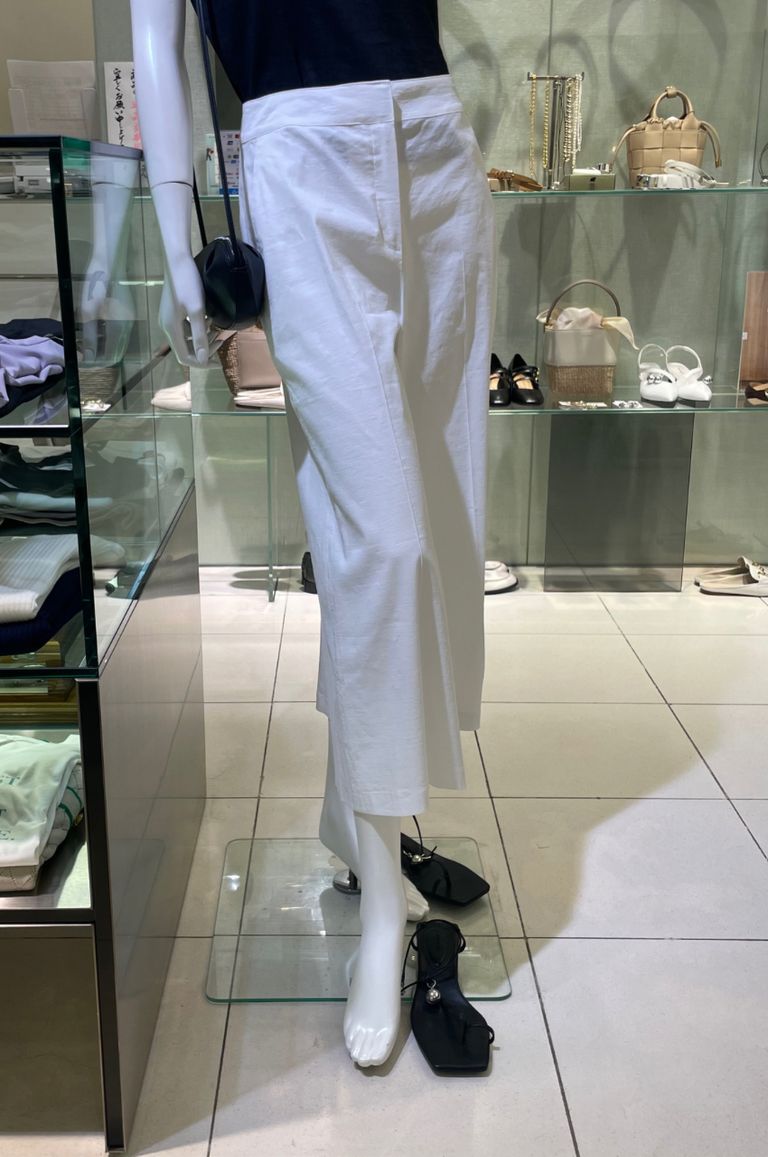 Theory セオリー ワイドクロップドパンツ アイボリー ウール