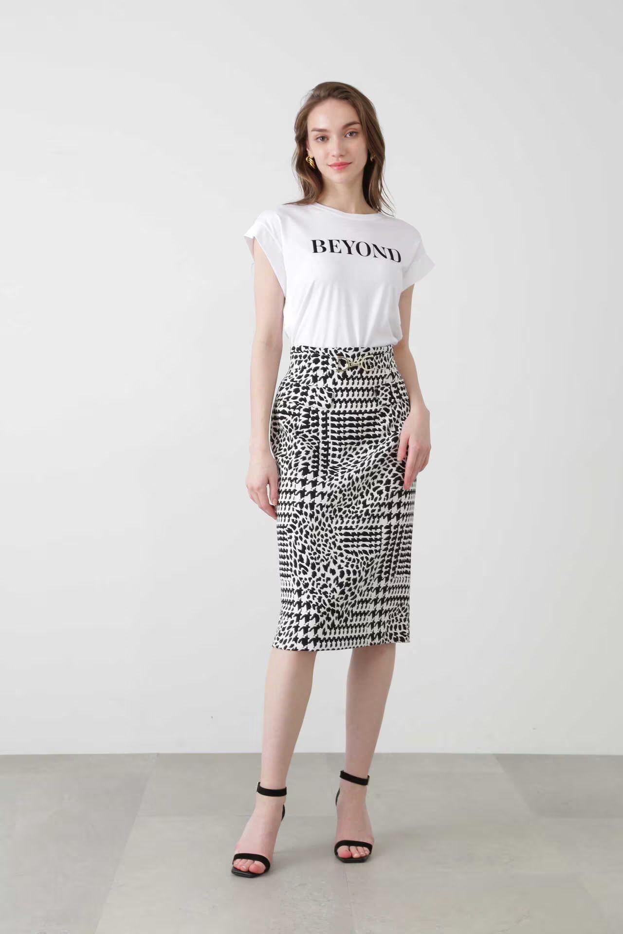 フレンチスリーブロゴTシャツ（ホワイト）綿100% / ストレッチ / ウォッシャブル / 日本製
