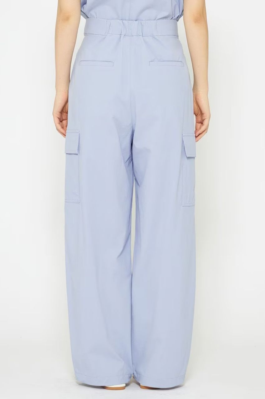 新品 uncrave マルチファンクション ナイロンカーゴパンツ size 2 uncrave - マルチファンクションナイロンカーゴパンツ(ホワイト