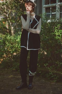 LOOP KNITTED GILET (ブラック ) 毛 / サイドポケット /   柔らかい / 配色 / ADWS-401-55