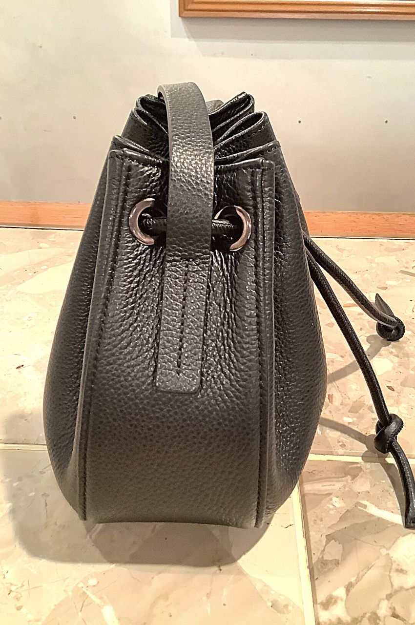 Pebbled Leather Bucket Micro / ショルダーバッグ