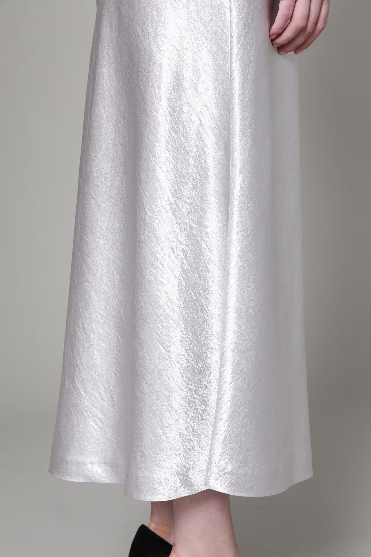 [URBAN PRECIOUS] サテンマーメイドスカート (シルバー) / ポリエステル 100% / ストレッチ / 0315120115