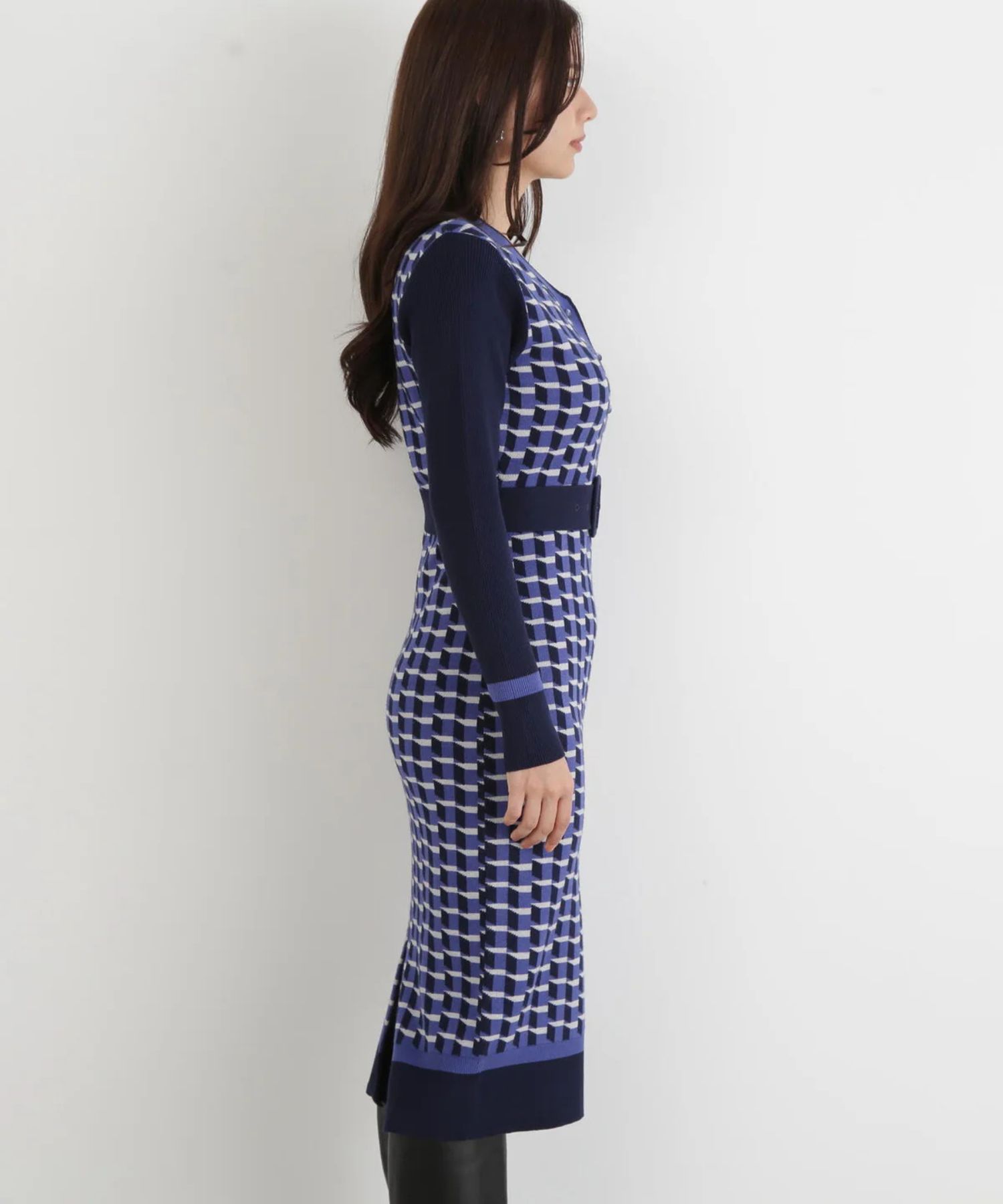 ジオメトリックジャガードニットワンピース(ブルー)レーヨン / 裏地無し / 袖釦あり / 前ベンツ / ベルト付き / ストレッチあり / 0315247113