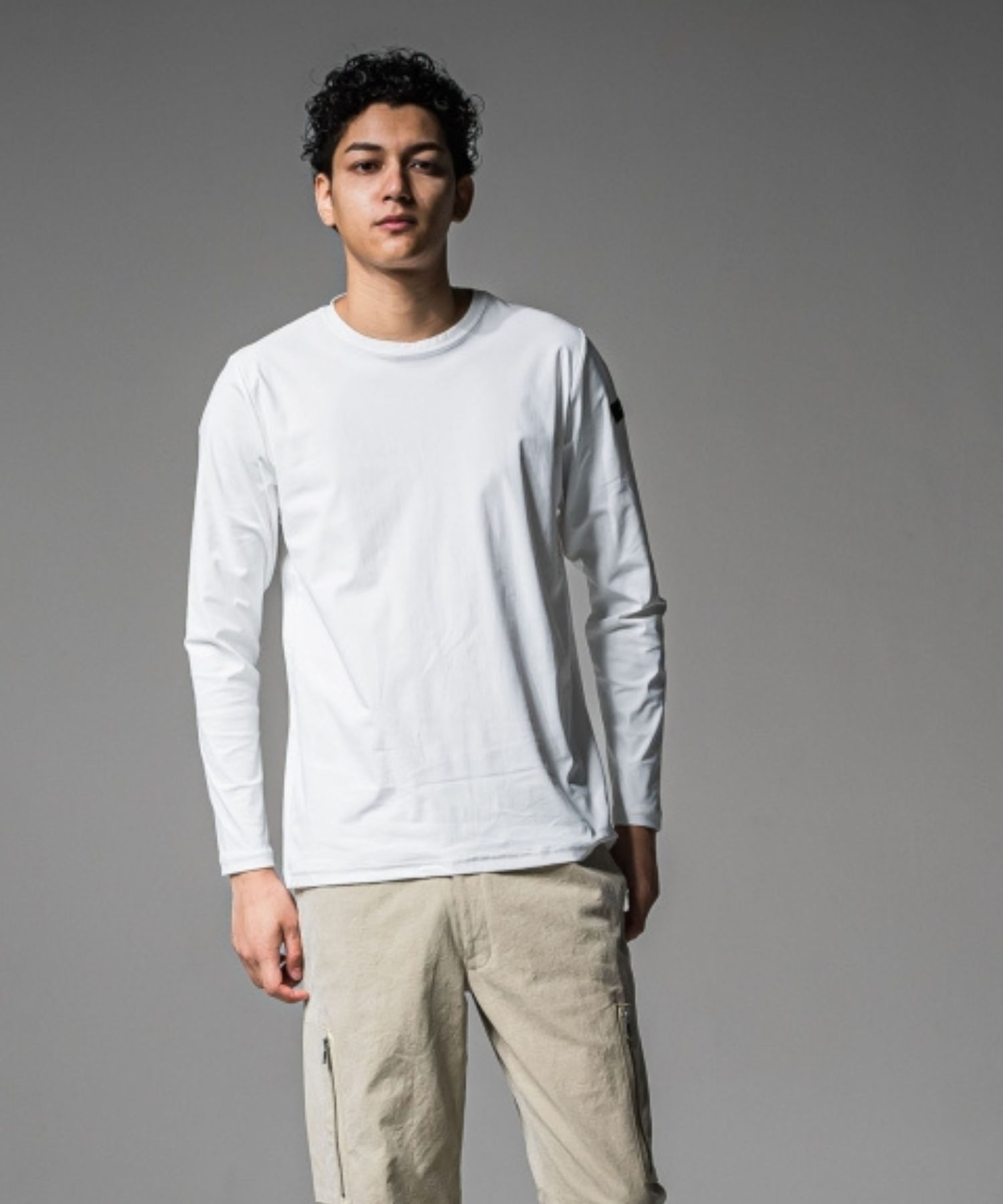 BACK PT nylon longsleave Tee ( WHITE ) ナイロン / ボックスシルエット / 360°ストレッチ / 速乾性 / RC37-T-003