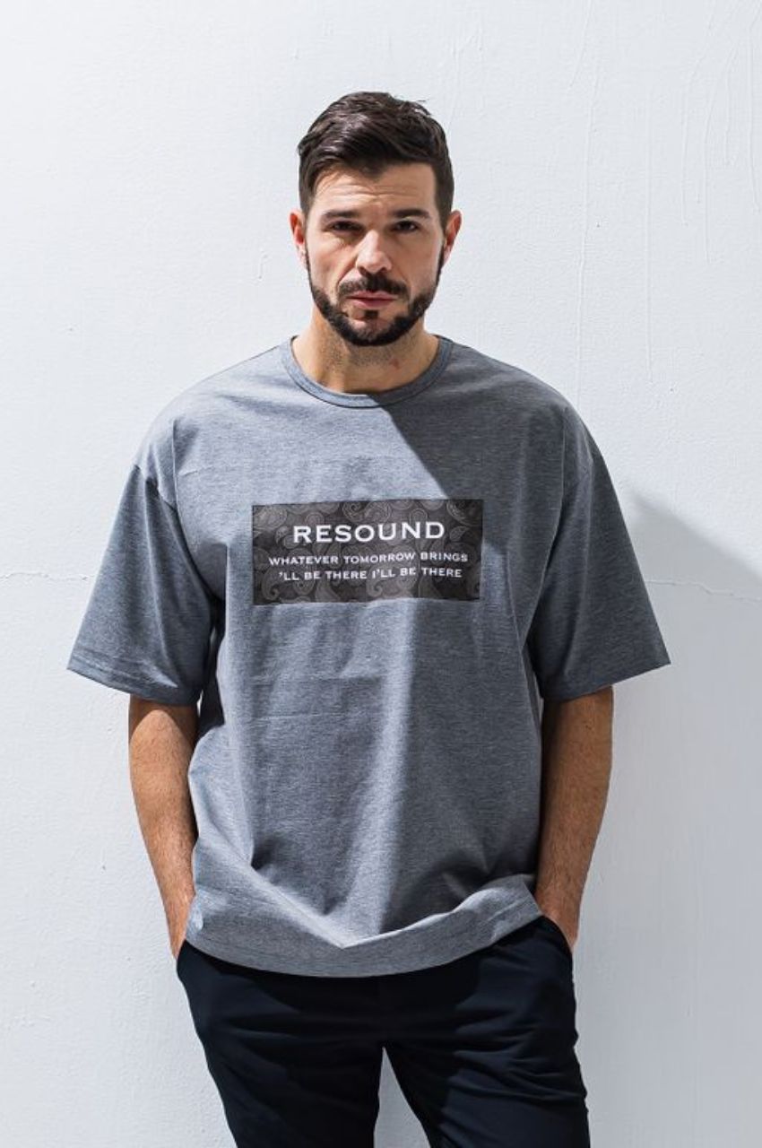 ボックスロゴオーバーTシャツ (グレー) コットン100% / ペイズリープリント / オーバーサイズ
