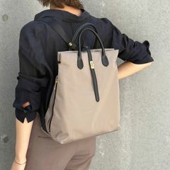 BIANCA (Taupe (Black) x Black ) ナイロン / バックパック / A4サイズが収納 / 弱撥水性 / V-2264