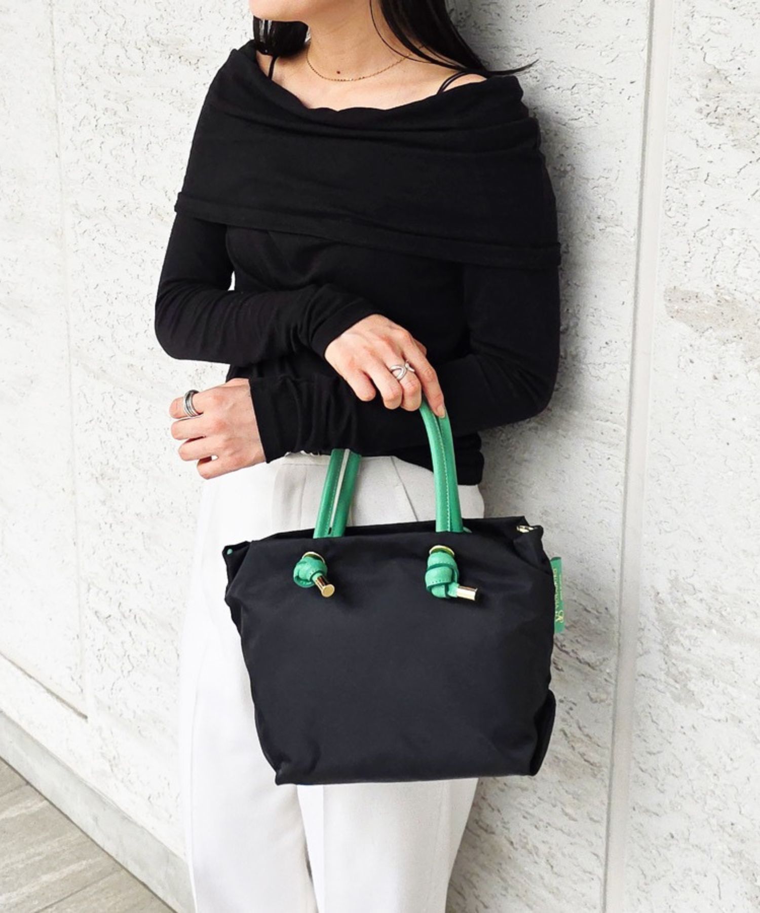 BIANCA / V-2174 / Taupe × Black / ノットハンドルナイロントート / Sサイズ / ビアンカ（トープ×ブラック）ナイロン / 牛床革（Italian leather）/ 2WAY / ショルダーストラップ付き / V-2174