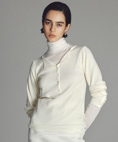 ハイゲージニットヘンリーネックトップス(オフ)ポリエステル / ウォッシャブル / 手洗い可 / KRUVGW1308