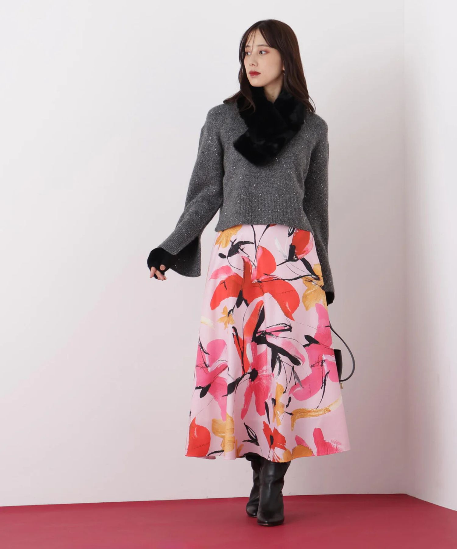 フラワープリントタフタフレアースカート(ピンク系)ポリエステル / ストレッチ無し / 裏地あり / くるぶしくらいの丈 / 脇ファスナーあき / 0316120120