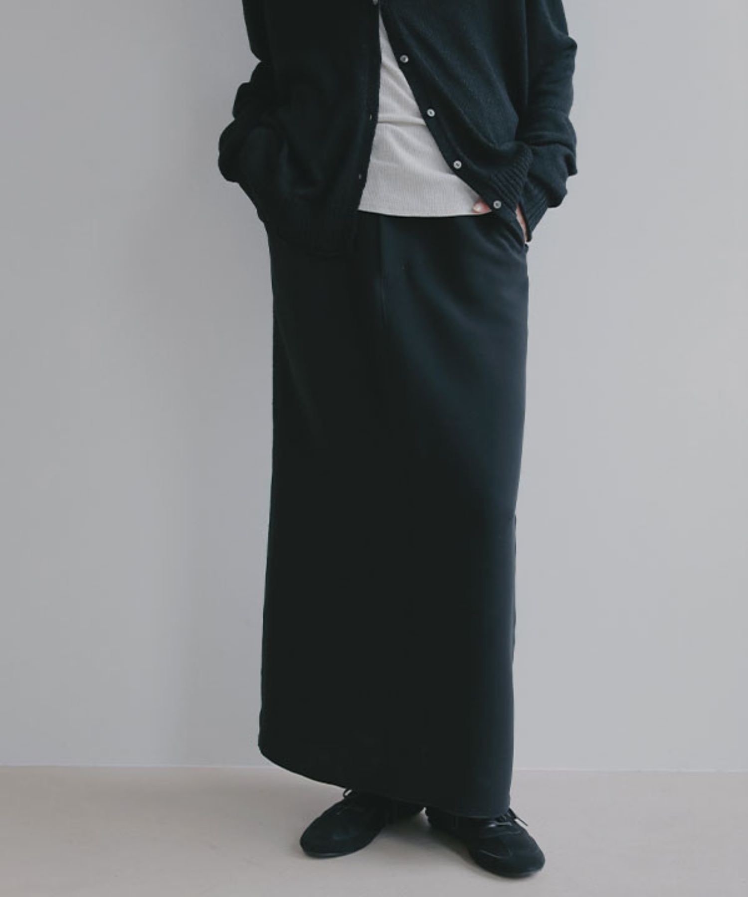 ダブルフェイスIラインスカート(ブラック) ポリエステル / シワになりにくい / ローウエスト /