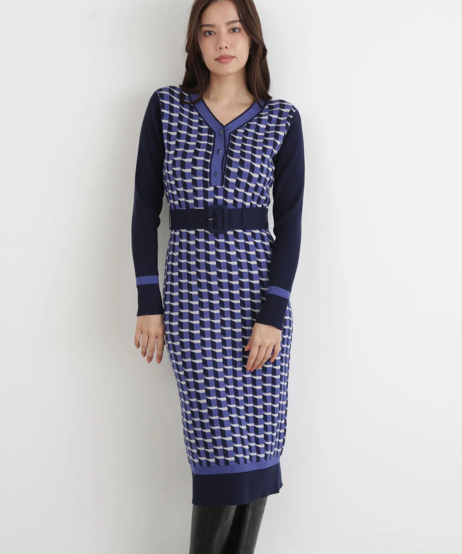 ジオメトリックジャガードニットワンピース(ブルー)レーヨン / 裏地無し / 袖釦あり / 前ベンツ / ベルト付き / ストレッチあり / 0315247113