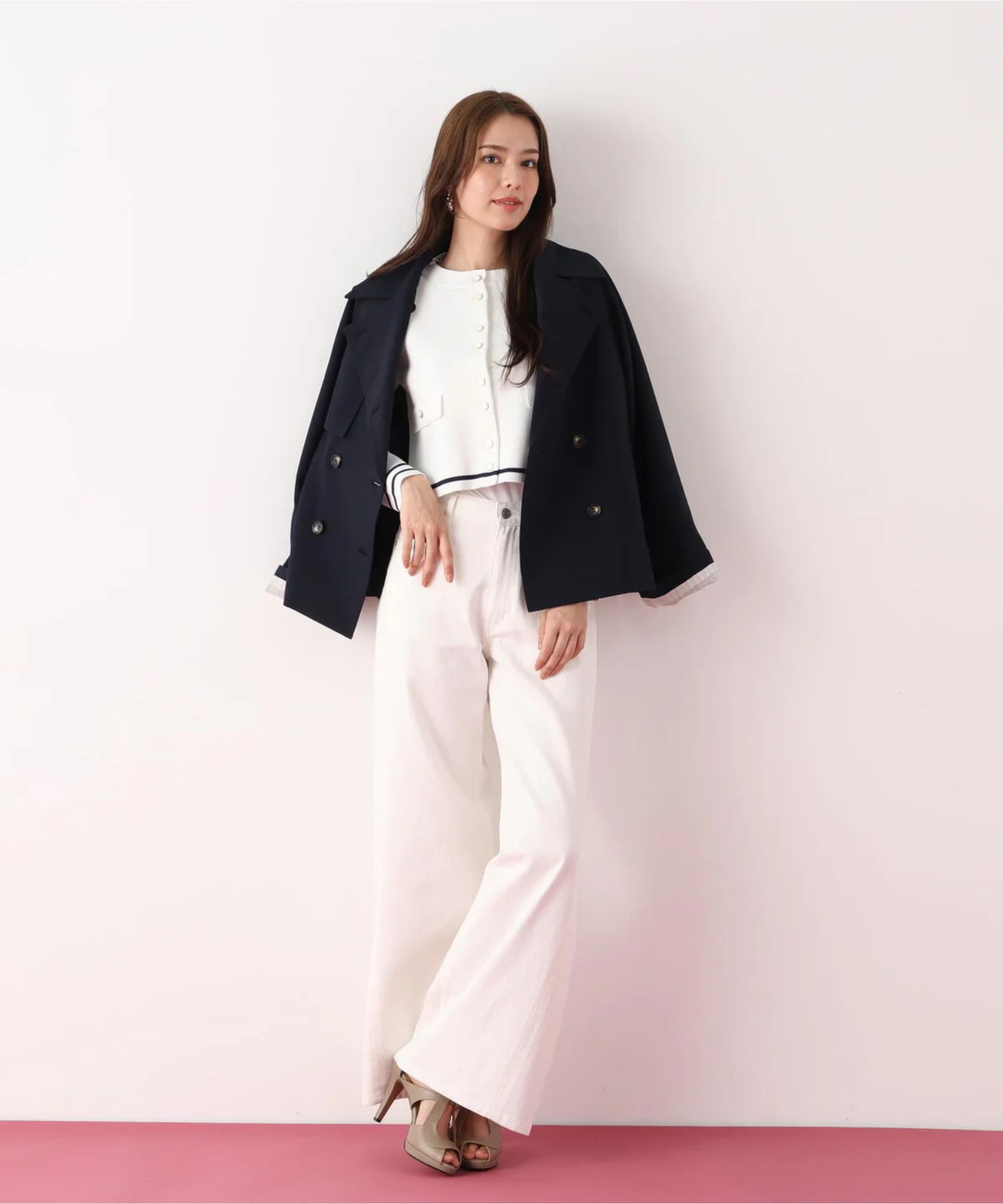 ソフトオックスショートトレンチコート(ネイビー)ポリエステル / ストレッチあり / 前釦あき / 前ポケット×2 / 0316151221