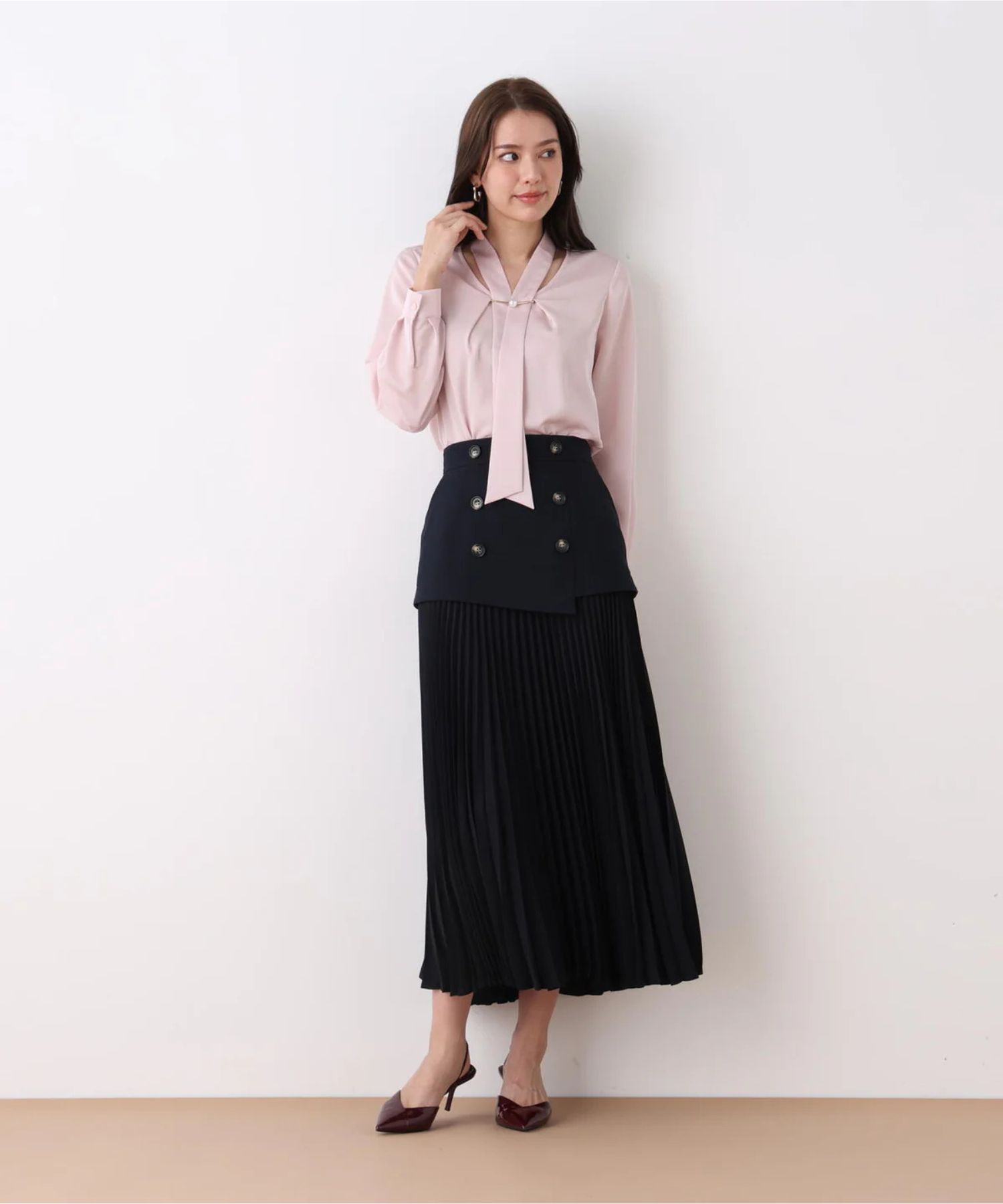 ソフトオックスプリーツスカート(ネイビー)ポリエステル100% / ストレッチあり / 前ポケット×2 / 0316120203