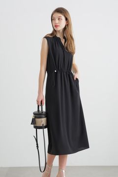 2WAYストレッチシャツカラーワンピース（ブラック）ポリエステル100％ / ストレッチ / ウエストゴム / UVカット / 接触冷感 / 吸水速乾 / インナーキャミ付き / ウォッシャブル