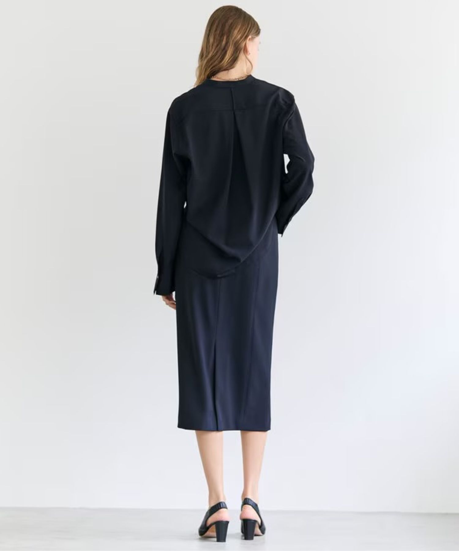 SPHENE / スタンドカラープルオーバーブラウス (Navy) ポリエステル / 長袖 / ストレッチ  / 手洗可 / BLCWLS0103