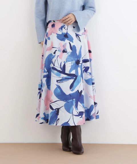 フラワープリントタフタフレアースカート(ブルー系)ポリエステル / ストレッチ無し / 裏地あり / くるぶしくらいの丈 / 脇ファスナーあき / 0316120120