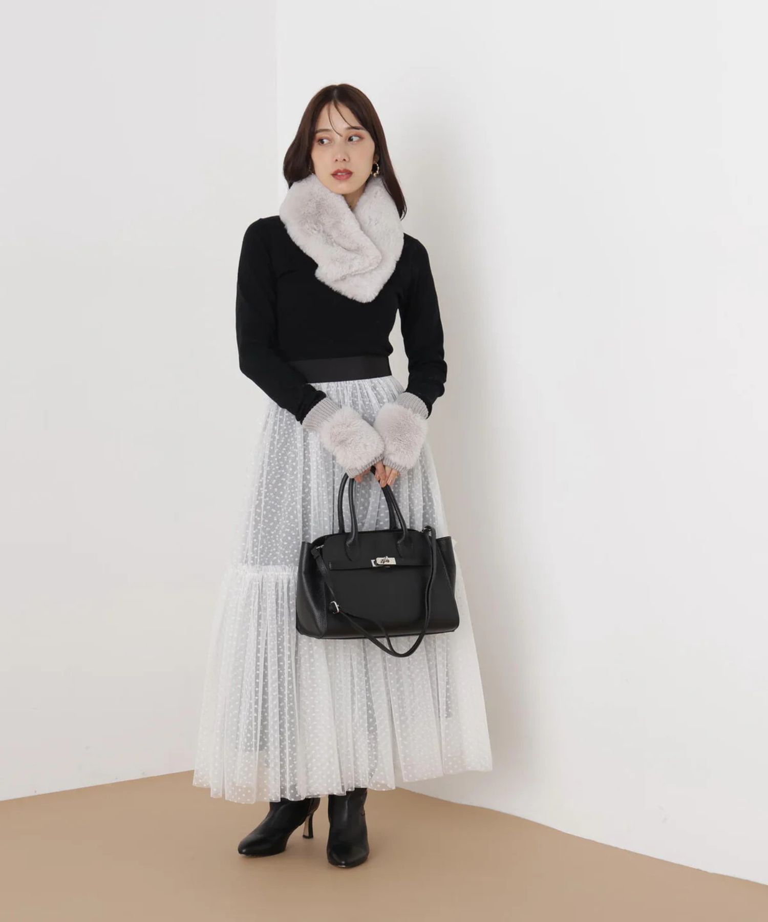 プルオーバーシンプルハイゲージ(ブラック)ポリエステル / ストレッチあり / かぶって着用 / ウォッシャブル / 手洗い可 / 0316170128