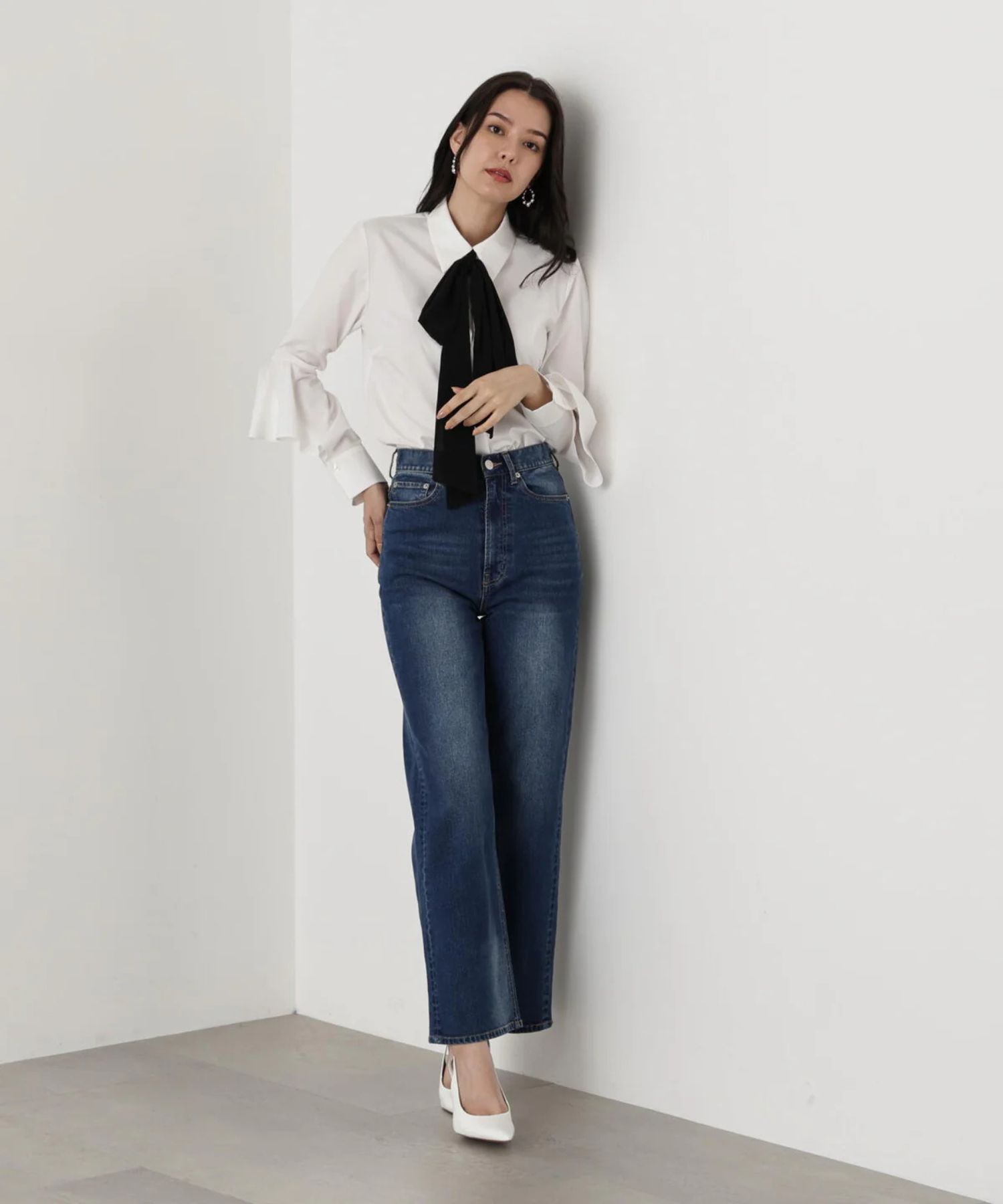 ラッフルスリーブリボンブラウス(ホワイト)コットン /ウォッシャブル / 手洗い可 / 裏地無し / 袖カフス上にスリットあり / 0315210119