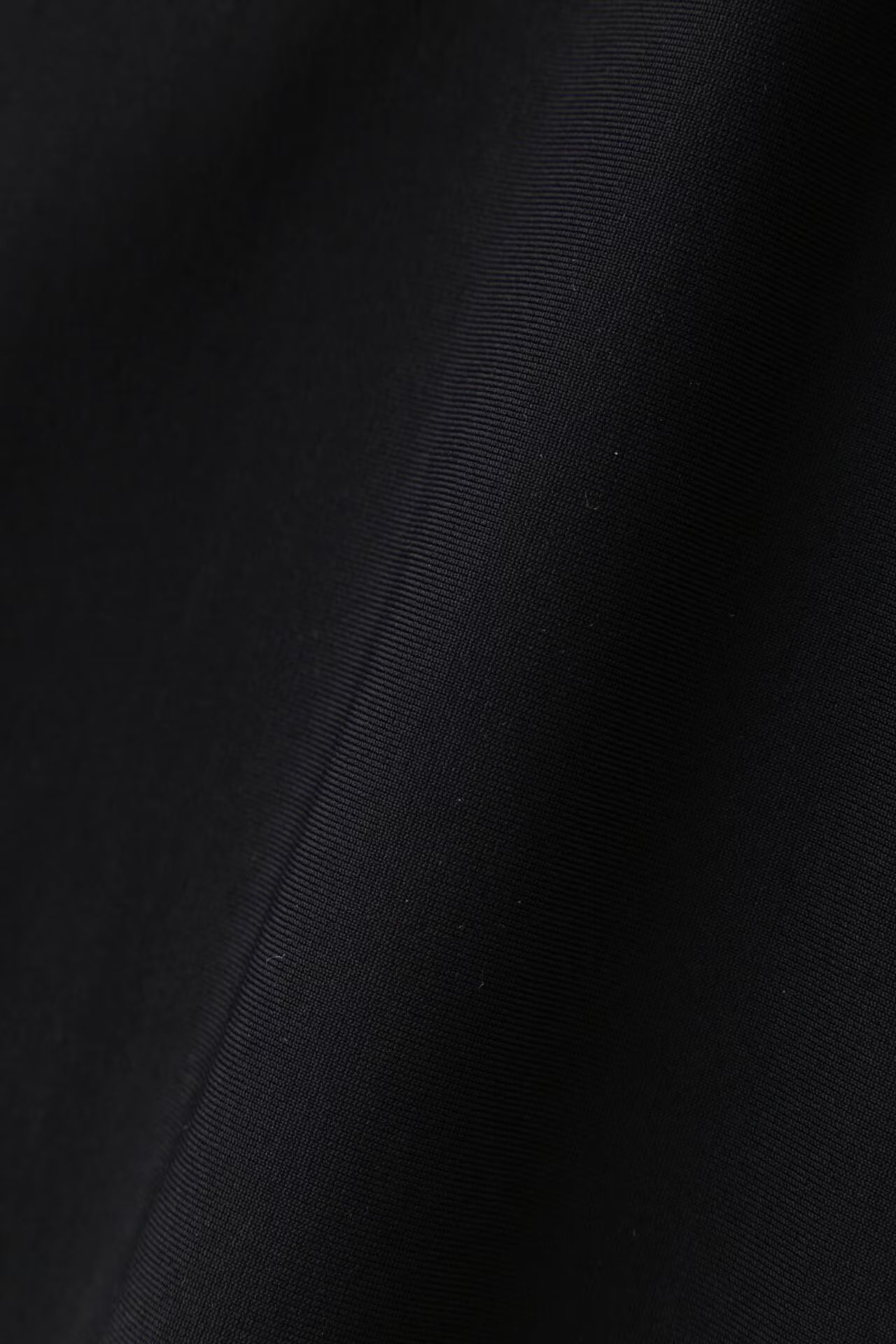 カップ付きキャミソール（ブラック）ナイロン / ストレッチ / パット取外し可能 / ウォッシャブル / 肩ひも調整可能 / 日本製