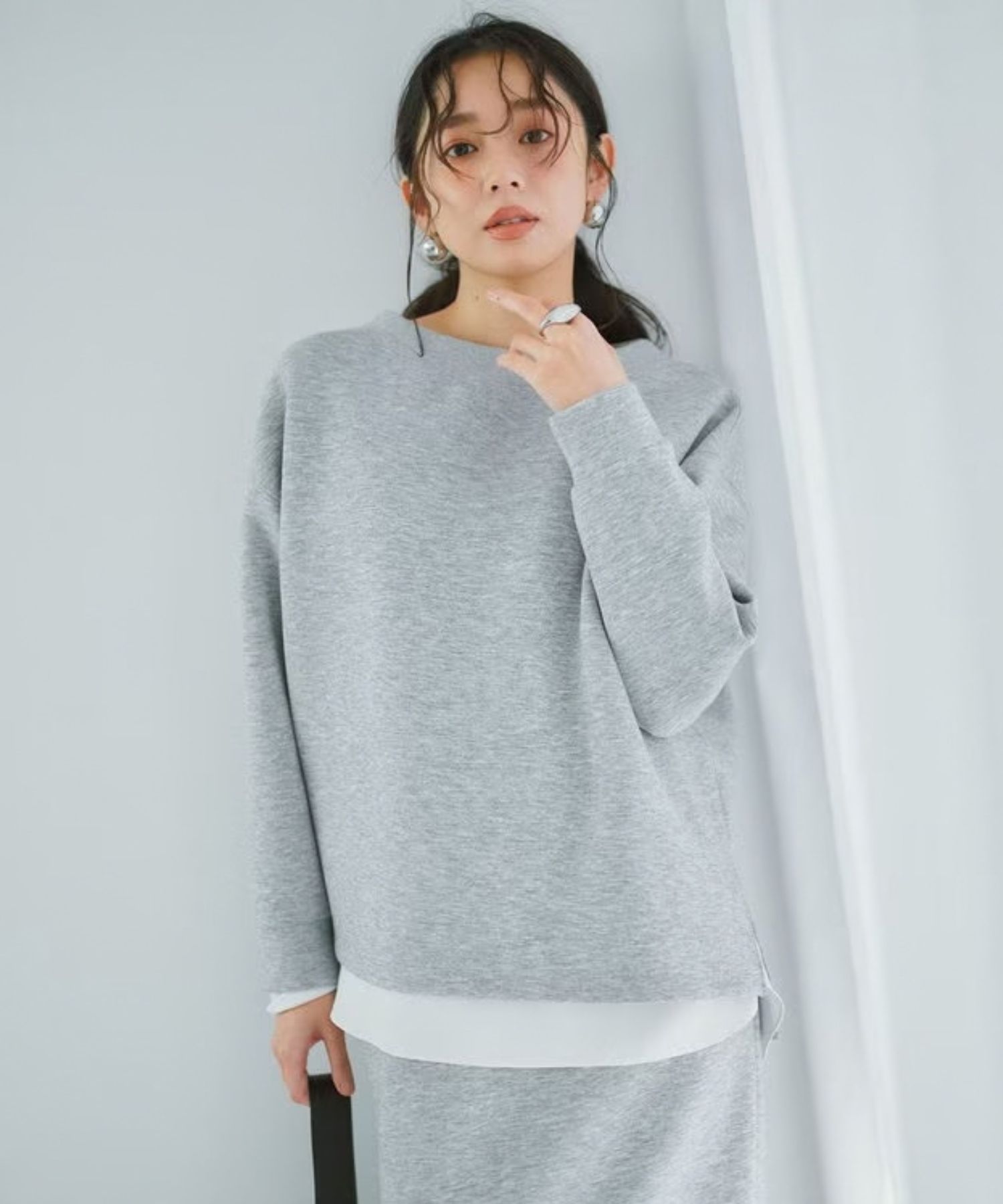 BEAUTY FORM JERSEY サイドスリットプルオーバー(グレー) ポリエステル / ウォッシャブル / 軽量 / ストレッチ / シワになりにくい / UVカット / 吸水速乾 / KKUMLW0361