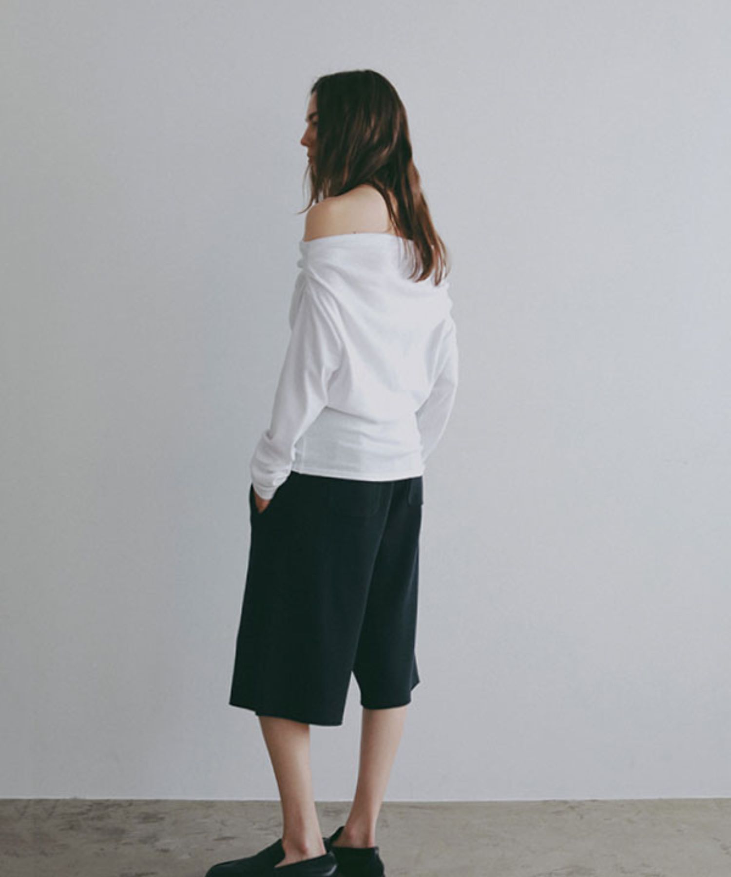 ワンショルダードレーププルオーバー(ホワイト) 綿 / ウォッシャブル / 手洗い可 / 1226212079