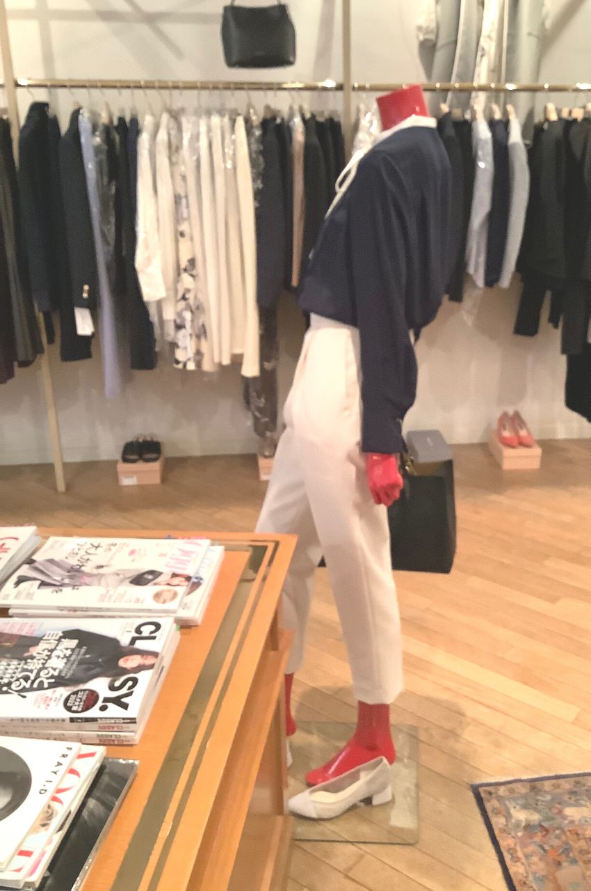 DRY DOUBLE CROSS FRONT TUCK TAPERED  PANTS  / ドライダブルクロス フロントタックテーパードパンツ
