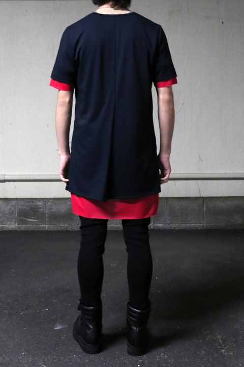 kiryuyrikのレイヤードTシャツとTHE ONENESSのご予約受付中のロングジャケットスタイル