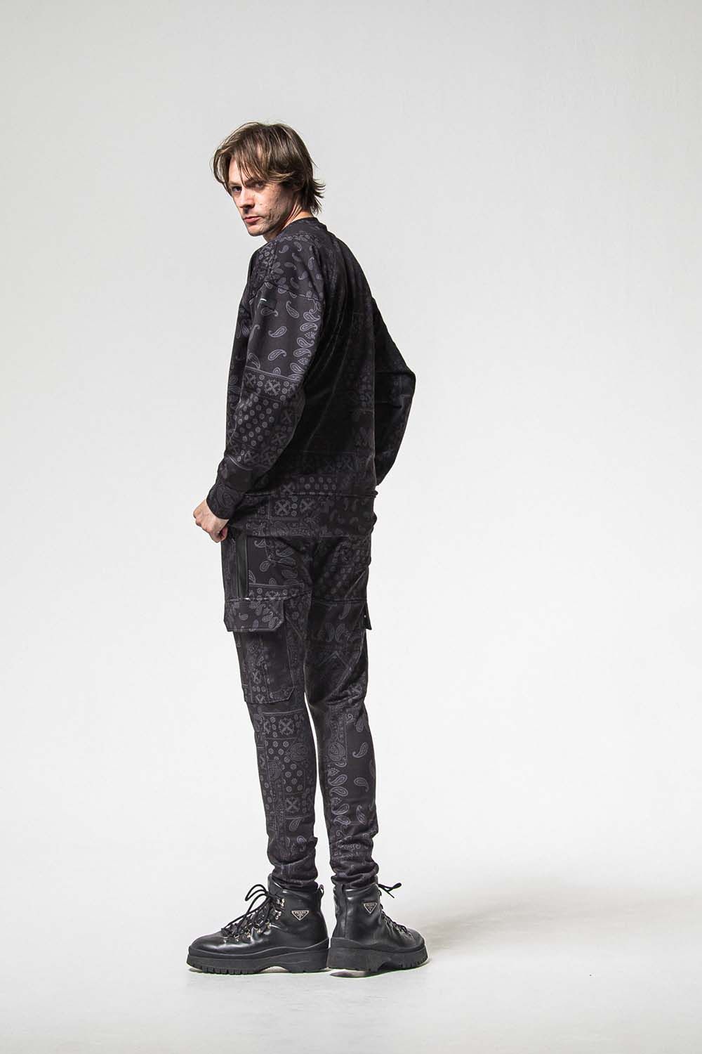 PAISLEY BACK FLEECE DROP TRINER / ペイズリー バック フリース ドロップ トレーナー