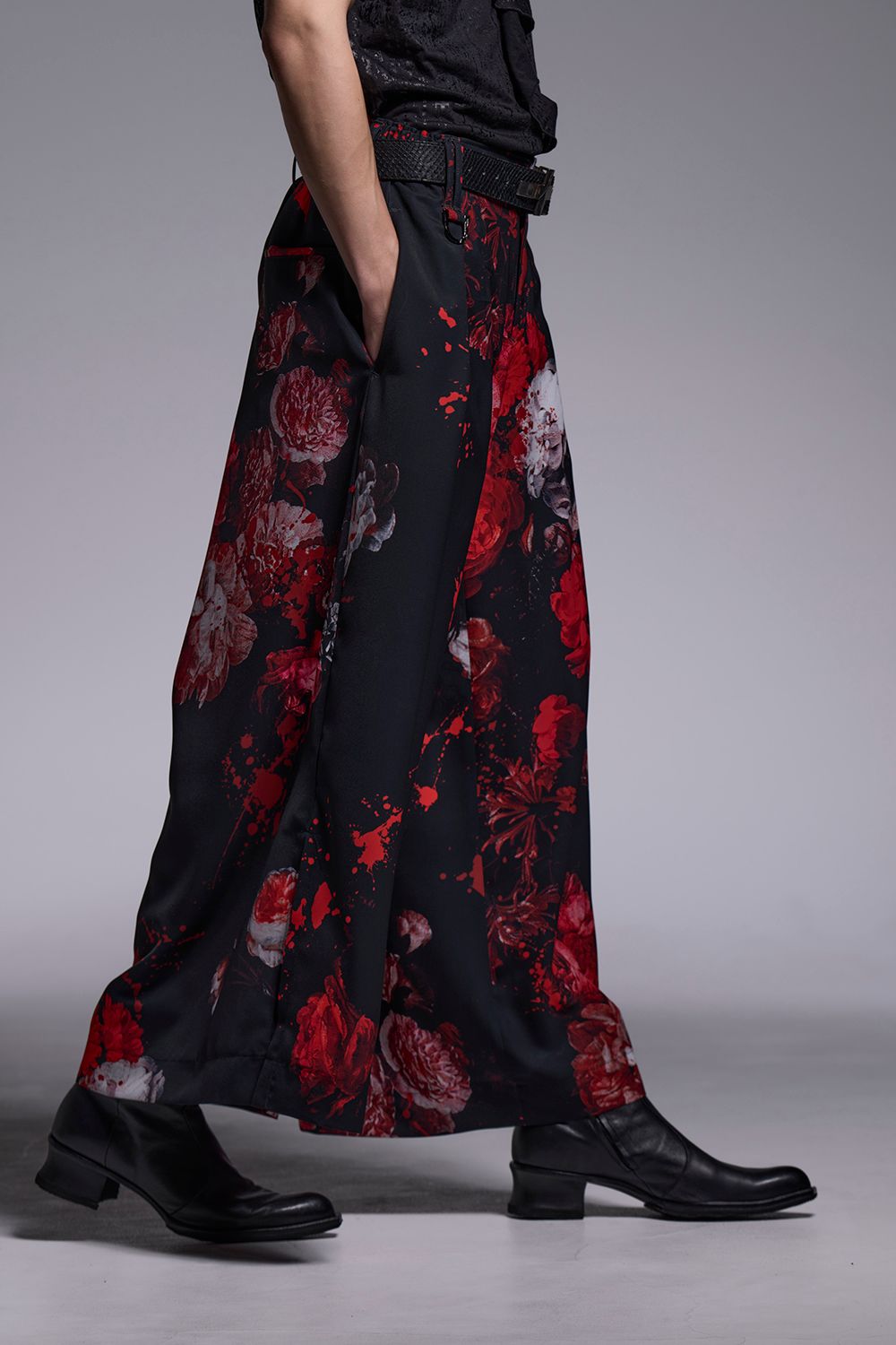 Black Flora Gabardine Wide Tuck Slacks / ブラックフローラギャバジン ワイドタックスラックス