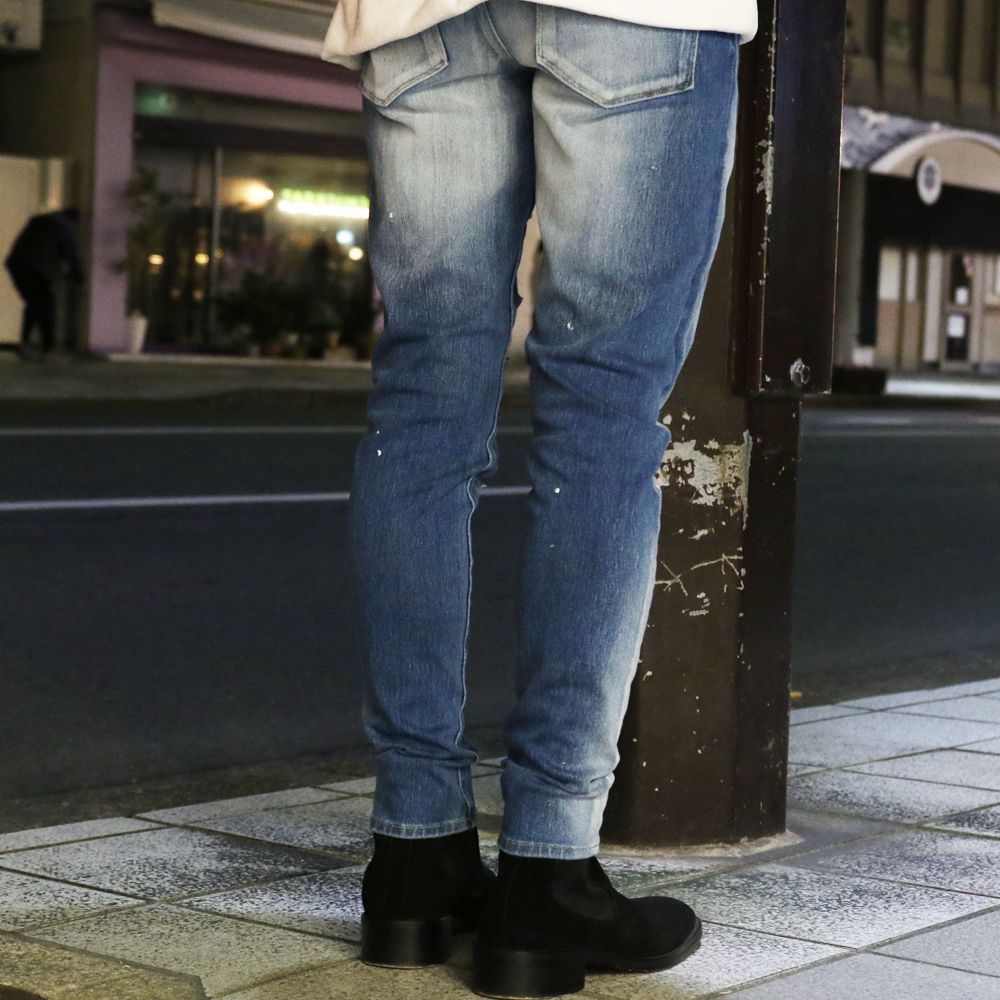 ダウンライナーを備えたREADYMADEのJESSE JACKETを着用した冬 ダウンライナーを備えたREADYMADEのJESSE JACKETを着用した冬