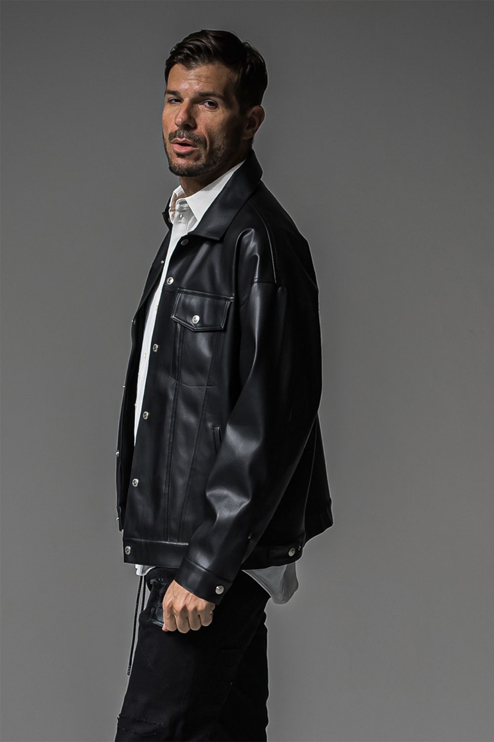 LEATHER OVER 3RD G / オーバーサイズ エコレザーGジャン