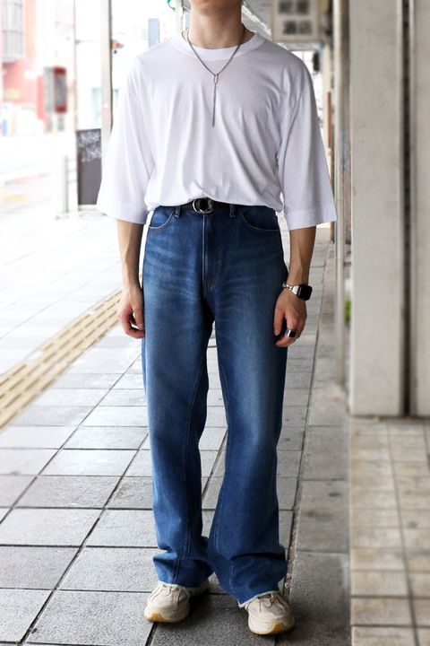 夏におすすめのN.HOOLYWOODの再構築ハーフスリーブシャツ＆デニムの爽やかブルースタイル