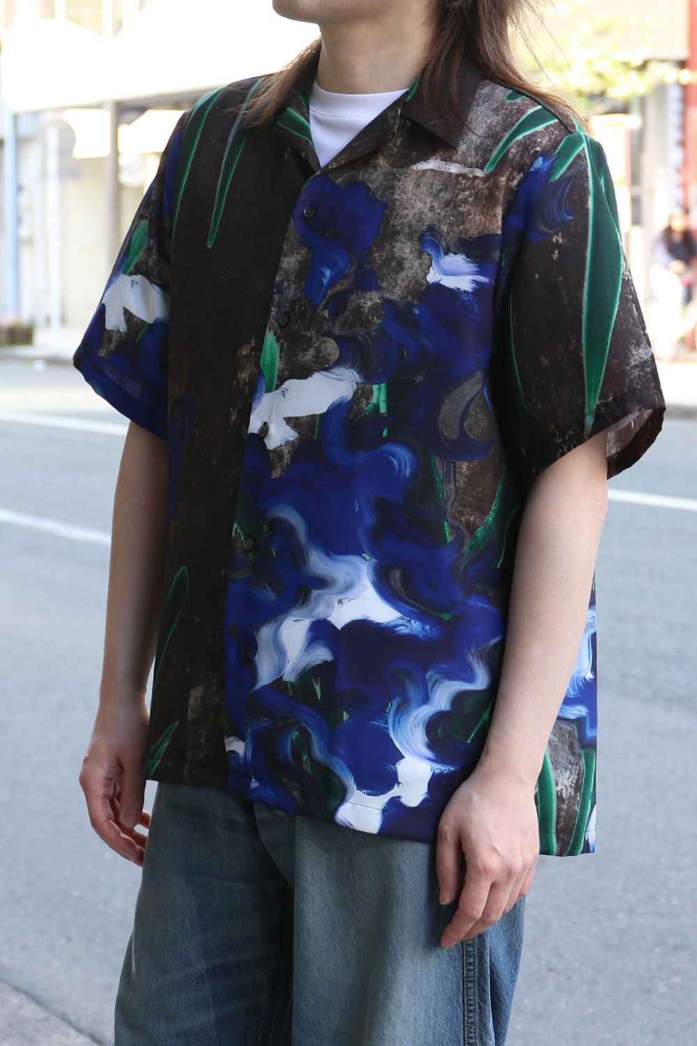 夏のおすすめシャツスタイルをご紹介致します。