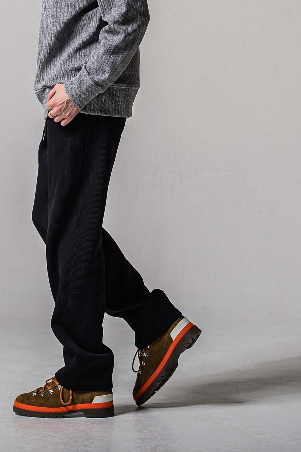 AZE WIDE TUCK PANTS / 畔編み ワイドタックパンツ