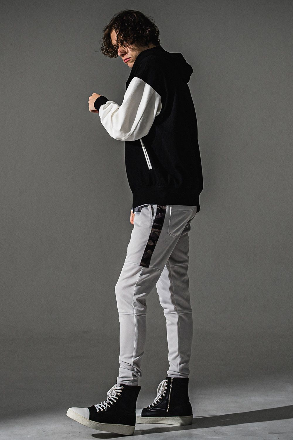 BLISTER VARSITY HOODIE / ブリスターニット バーシティ フーディー