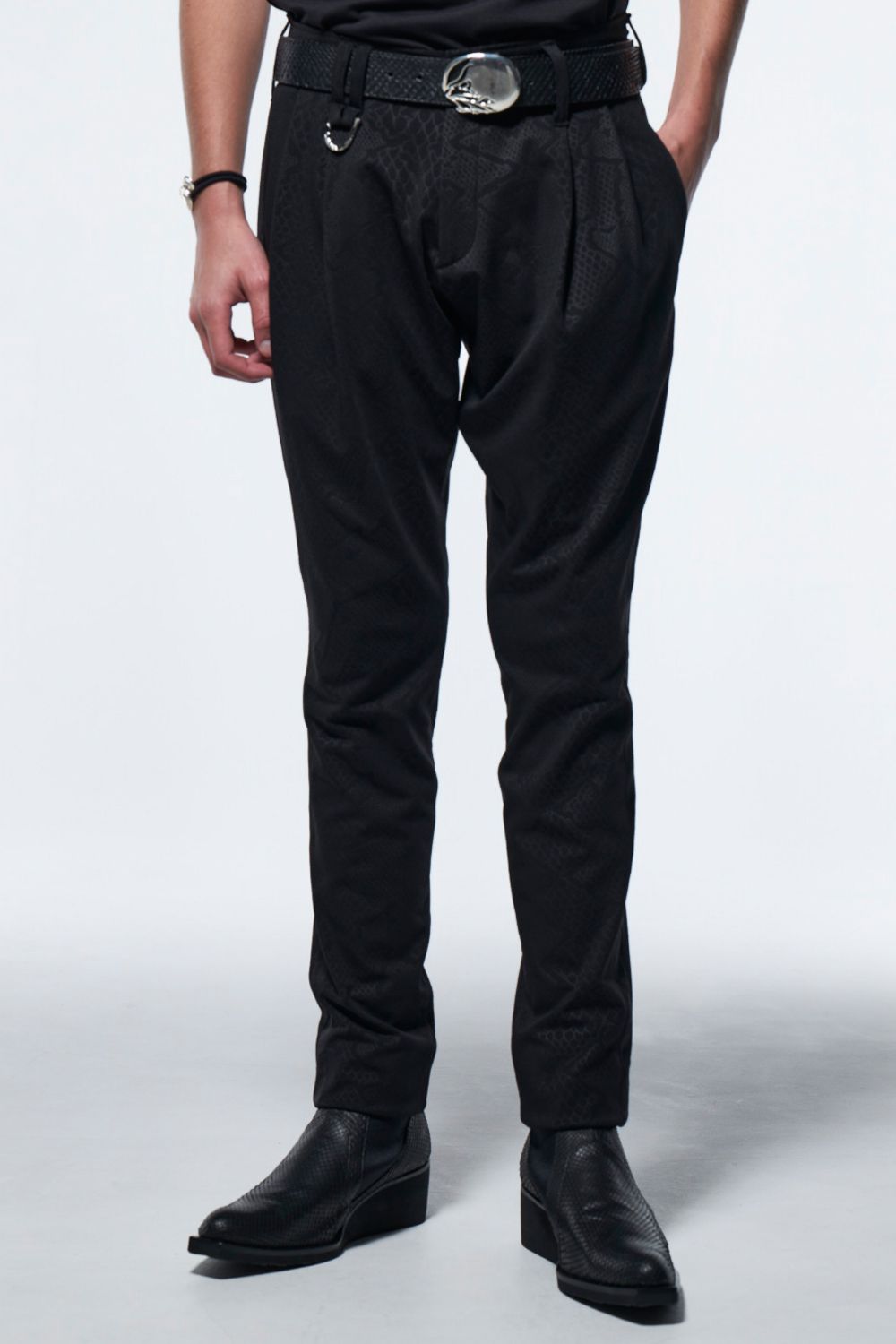 kiryuyrik - Python Emboss Jersey Side TP Jodhpurs Slacks | laid-back