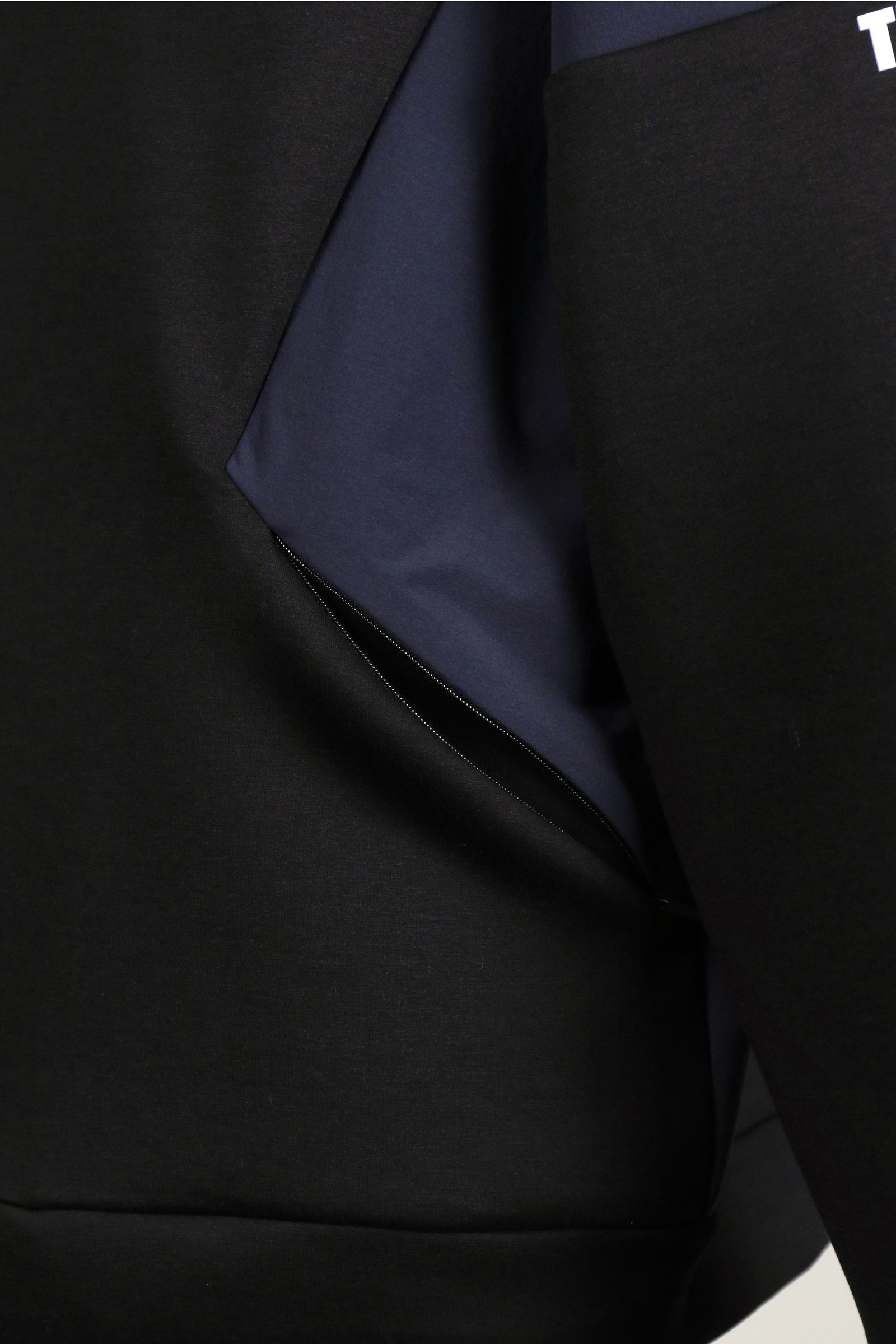 CARDBOARD MATERIAL HALF ZIP HOODIE / カードボード マテリアル ハーフジップ フーディー