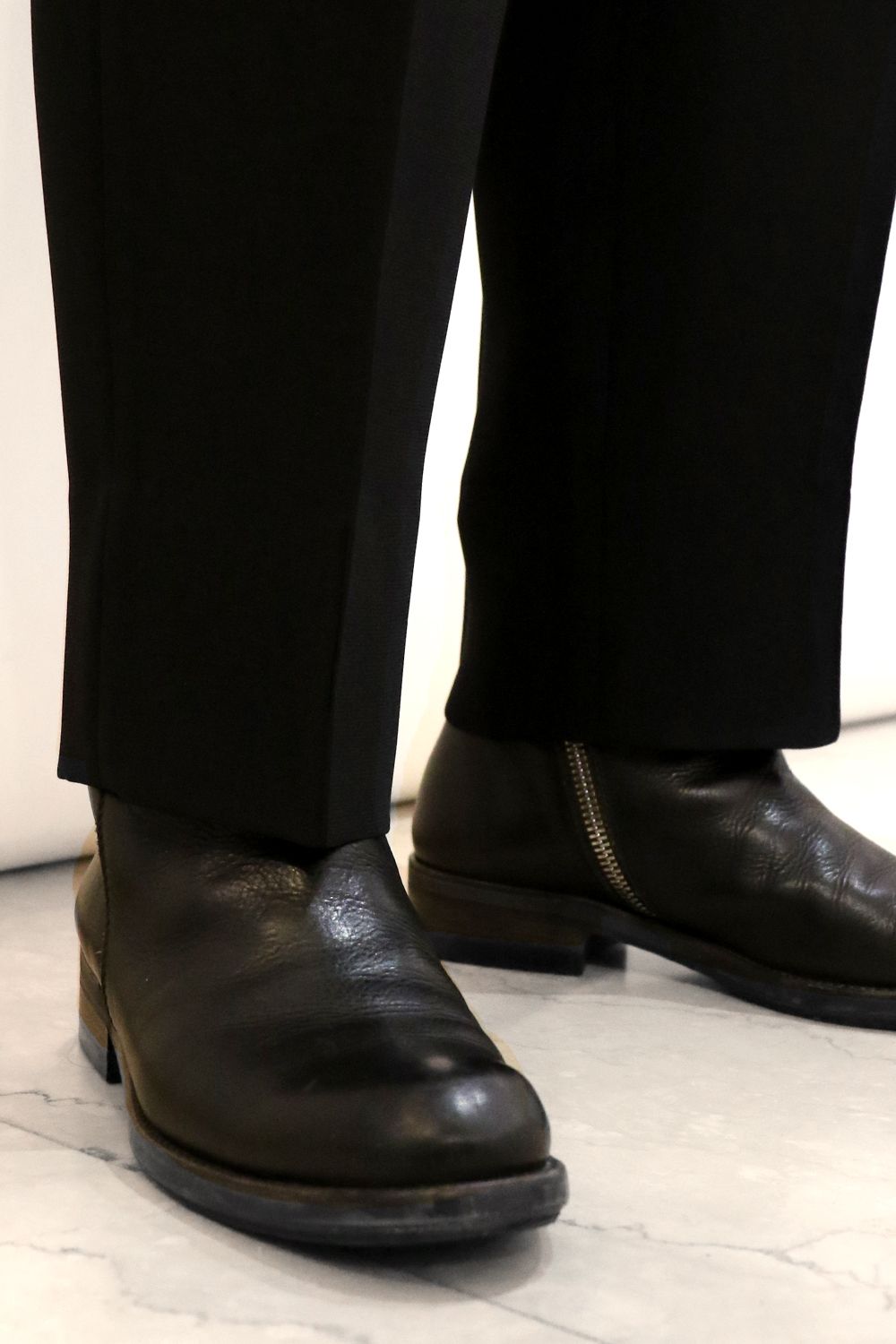 MELANGE TWILL SHIRRING TROUSERS / メランジ ツイル シャーリング トラウザーズ