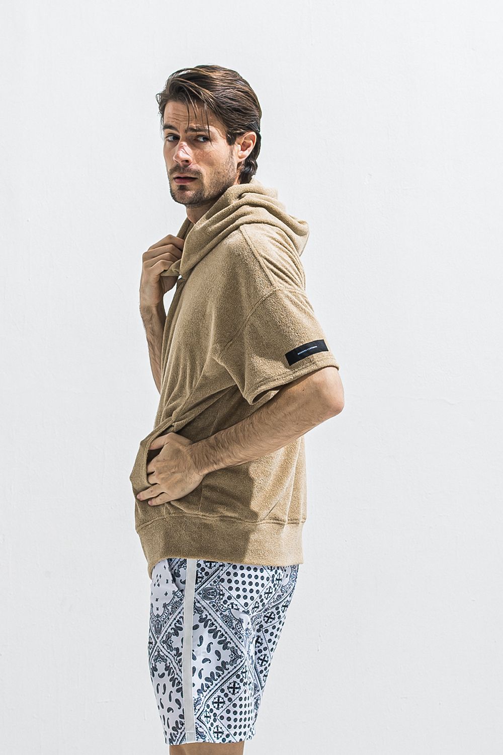 PILE HALF HOODIE / オーバーサイズ ハーフスリーブ パイル フーディー