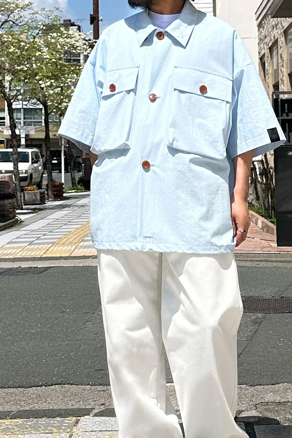 N.HOOLYWOOD COMPILE 軽やかな生地、自宅洗濯可能、アウター感覚で使えるシャツ（BLUE）