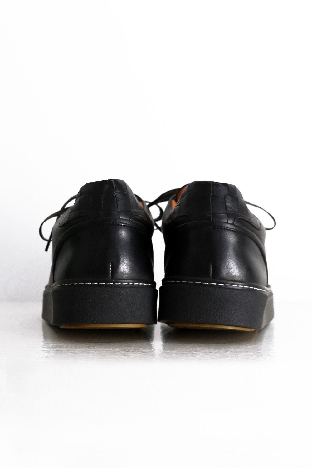 Hole cut sneakers / ホールカットスニーカー